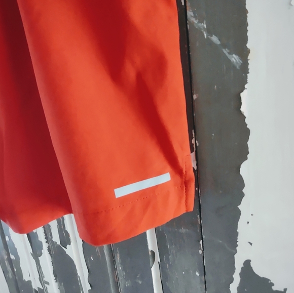 NWT $30 LARGE TEK GEAR REFLECTIVE RUNNING SHORTS - Picture 6 of 11